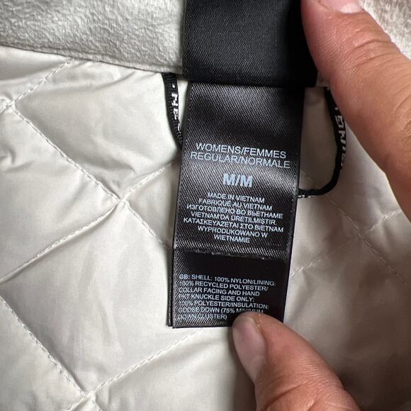 North Face Women's 550 Series Down Fill Puffer Jacket Medium - Picture 8 of 10